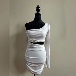 Oh Polly White and Black Midi Dress